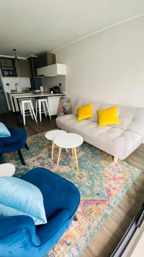 New Fully Equipped Apt & Parking