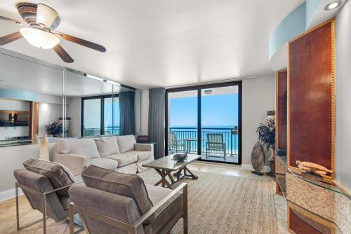 SunDestin 711 near The Back Porch