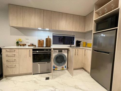 Stylish and Lush CBD Studio - Apartment - Christchurch