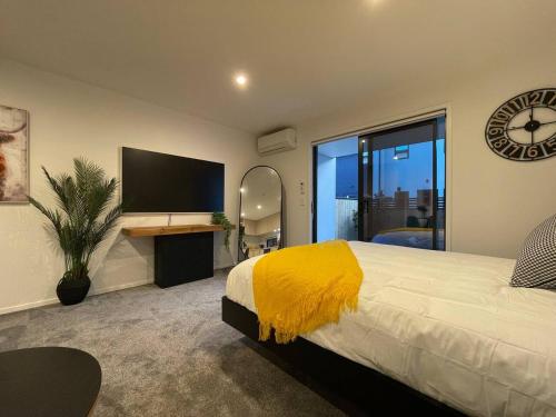 Stylish and Lush CBD Studio - Apartment - Christchurch