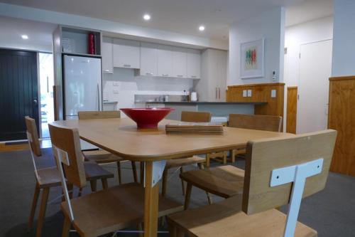 Warm Welcoming on Athol in Ilam