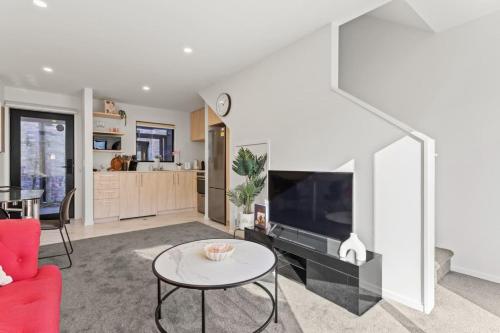 Your Home Away From Home, Auckland (photo 10)