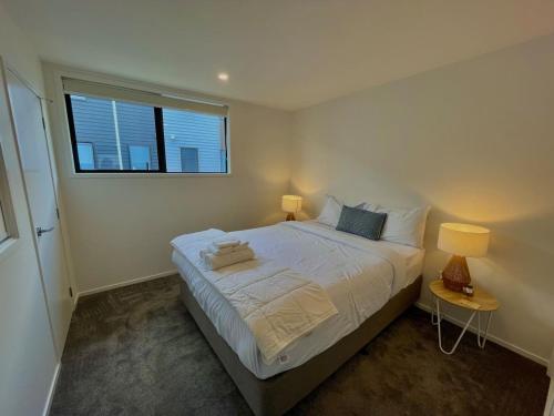 Delightful 1 Bed 1 Bath Suite in افونديل