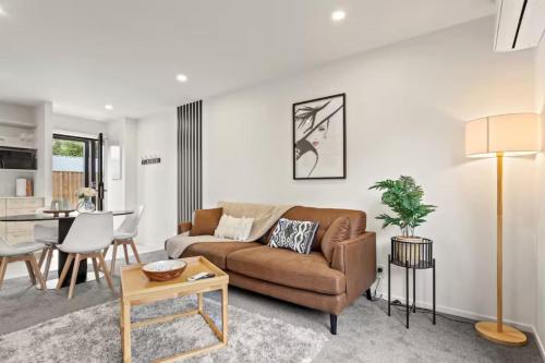 Gorgeous 2 Bed Henderson Stay in هندرسون