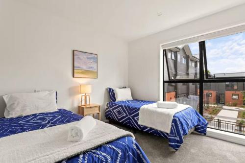 Vibrant 2 bed Henderson Abode, Auckland (photo 10)