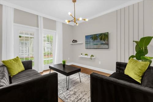 Luxury 4BDR House close to Parks – khách sạn tại Cổng chính Disney - Khu Celebration