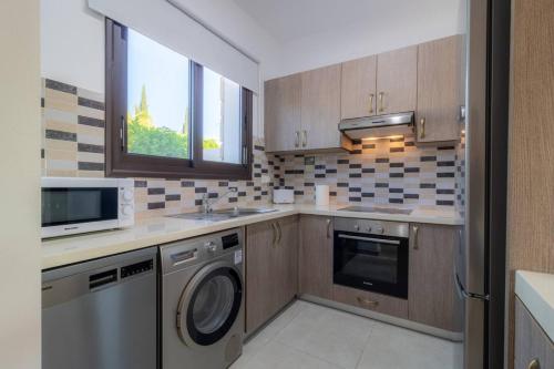 Townhouse Lotus - Modern 2-BR Retreat near the Beach, Pegeia (fotografie 10)