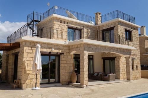 Villa Skandinavia - Modern 3BR Escape with Private Pool & BBQ, Pegeia (fotografie 4)
