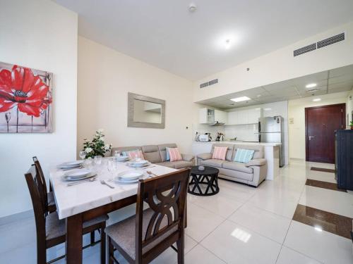 Spacious 3 Bed Marina Haven with Waterfront Views, Dubai (photo 4)