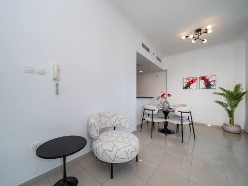 Elegant 1-Bedroom Retreat with Marina Views, Dubaj (zdjęcie 4)