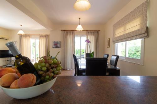 Villa Thalassa - 3-BR Coastal Retreat with Private Pool, Pegeia (fotografie 5)
