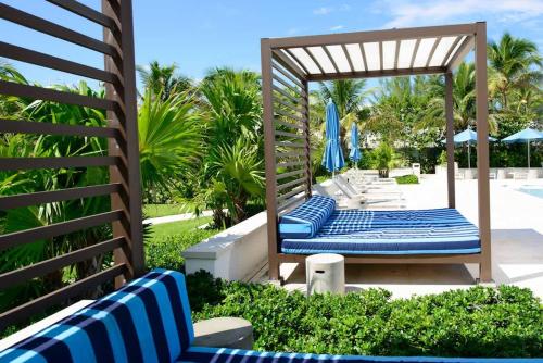 Cable Beach Condo Large private patio with BBQ - image 4