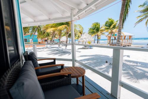 Apkārtne, Blue Marlin Beach Resort in Dangriga
