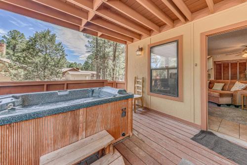 Stunning Condo - 4 Mi to Ruidoso Winter Park! - image 9