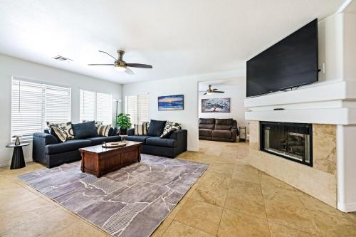 4 BD Spacious, Pool, Extended Stay, Pet Friendly – khách sạn tại Henderson