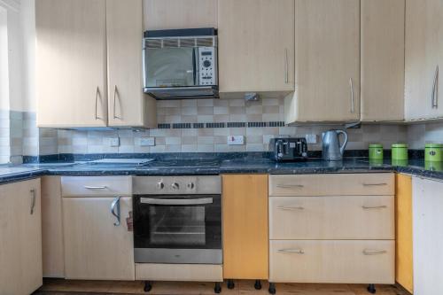Parking - City Centre - 3 Bedrooms - 6 Guests, Edinburgh (fotografie 9)