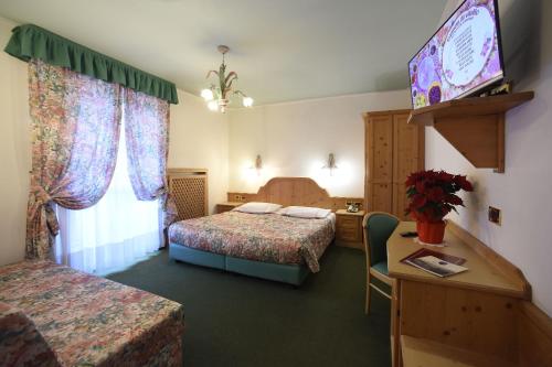 Double or Twin Room with Balcony