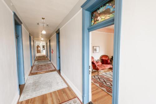 Castaneda Hotel - image 3