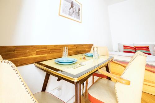 Cozy designer apartment in Friedrichshain, Berlin (photo 4)