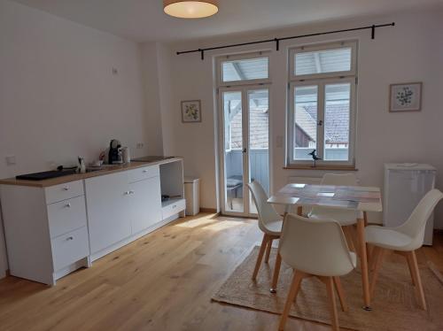 Kitchen, Etzauer Muhle im Taunus, Apartment mit Balkon in Weilrod
