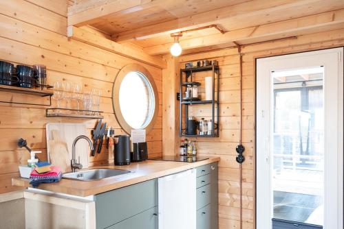Tolles Tiny-Hausboot Marianne mit Dachterrasse, Hamburgo (foto 8)