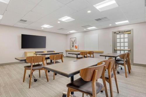 Sonesta ES Suites Torrance Redondo Beach - image 14
