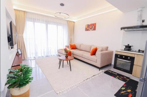 Modern 1-Bed, Riara One Pool Gym Mall in Woodley