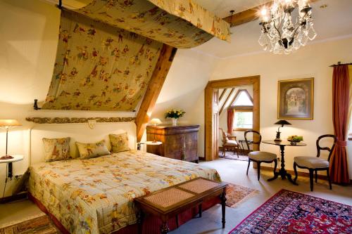 Hotel Burg Arras Room Type - Family Room with Bathroom