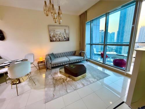 Bay Central Apartment Full Marina View with Balcony, Marina Mall, Large 1 Bedroom Apartment, Kitchen, 2 Toilets, 1 Parking, Swimming pool and Gym free access, Paid breakfast, Dubai (Foto 6)