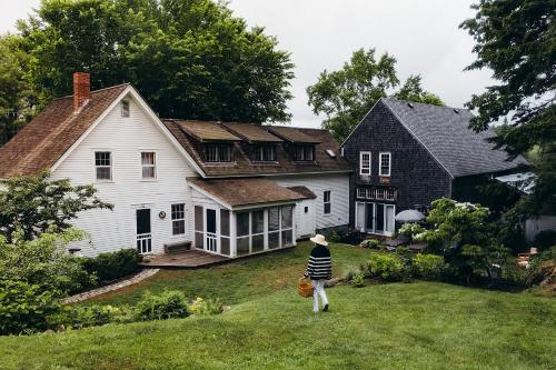 1850s Maine Farmhouse featured in Condé Nast Traveler with 11 Acres Near Water
