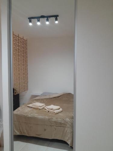 One-Bedroom Apartment image 7
