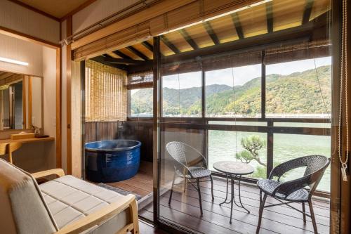 River Side Maruyama - Main