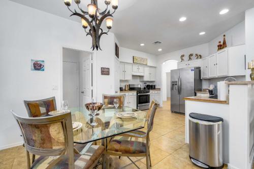 Game Room Pool King bed Pool Table near ศูนย์กีฬาครบวงจรพีโอเรีย