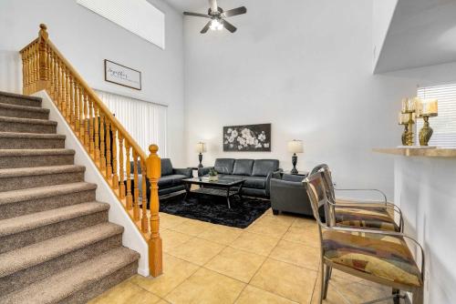 Game Room Pool King bed Pool Table near ศูนย์กีฬาครบวงจรพีโอเรีย