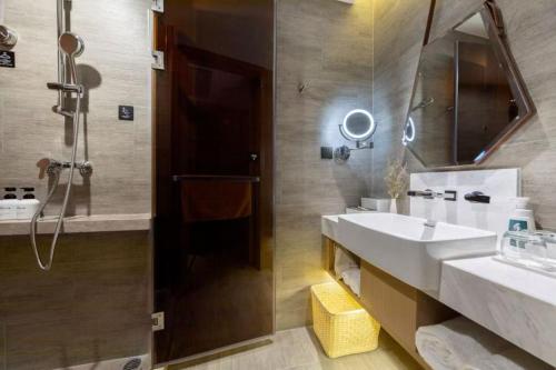 Elegant Double Room room in Atour Hotel Guangzhou Jiangxia Metro Station