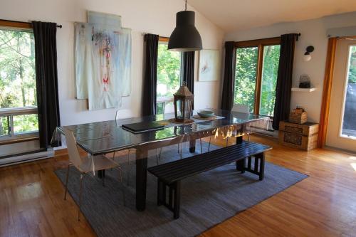 Piece of heaven near Montreal in Saint-Charles-Sur-Richelieu (QC)