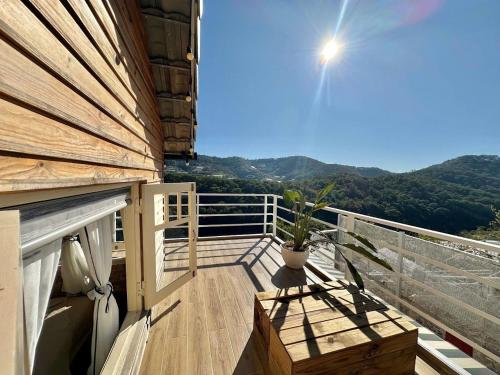 Studio with Mountain View image 10