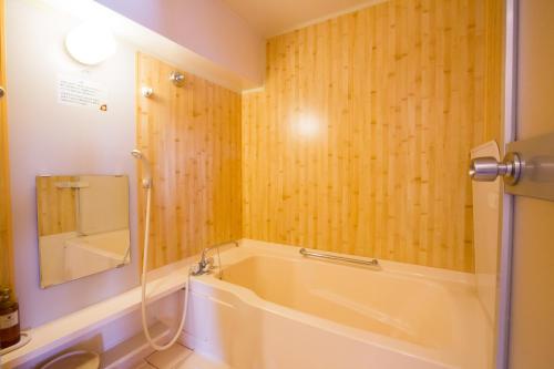 Ванная комната, The Hedistar Hotel Narita in Нарита