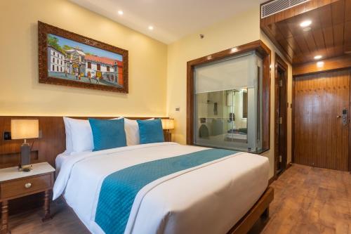 Aarya Deluxe Room