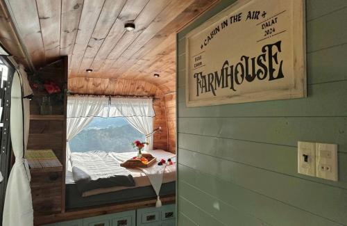 Caravan image 4