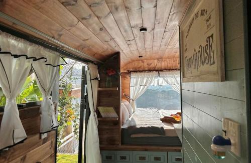 Caravan image 7