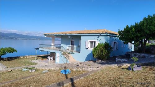 sparton amfilohias παραθαλάσσιο εξοχικό Filoxenia gîte à louer Akhirá