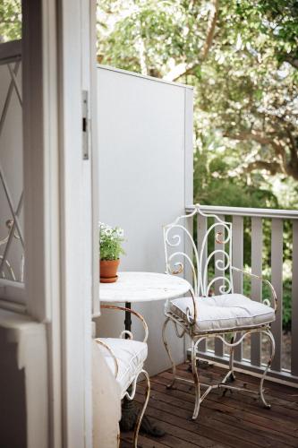 Balcony/terrace, The Art Flat, Woollahra in Woollahra