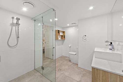 One-Bedroom Apartment with Ocean View image 10