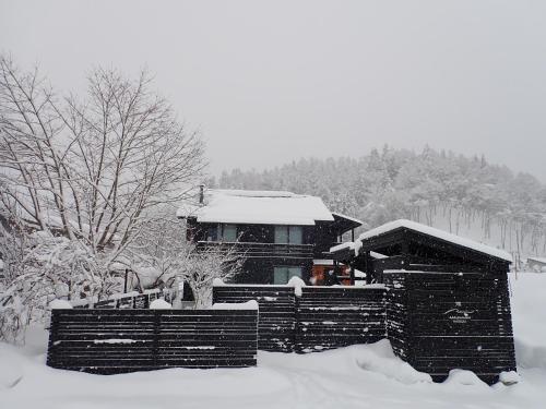REN HANARE Hakuba