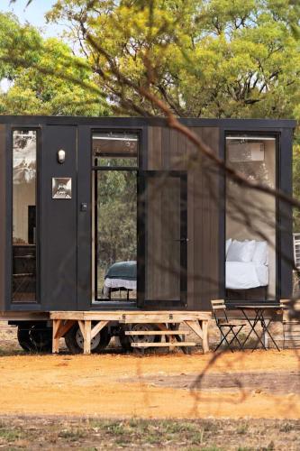 สภาพแวดล้อมโดยรอบ, The Buloke by Tiny Away in วิชพรูฟ