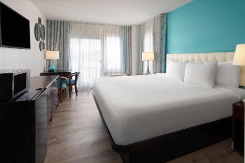 Howard Johnson Plaza by Wyndham Ocean City Oceanfront - image 6