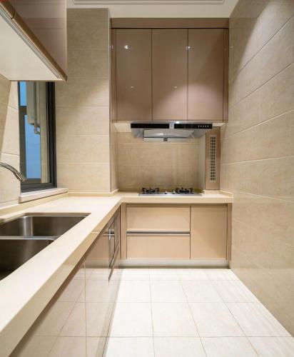 Family Residence image 3