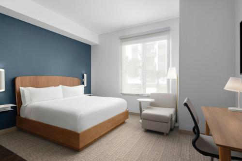 King Room room in Element by Marriott Calgary Downtown