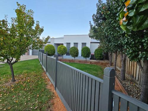 Indulge Luxury Homes - Dockside Marina